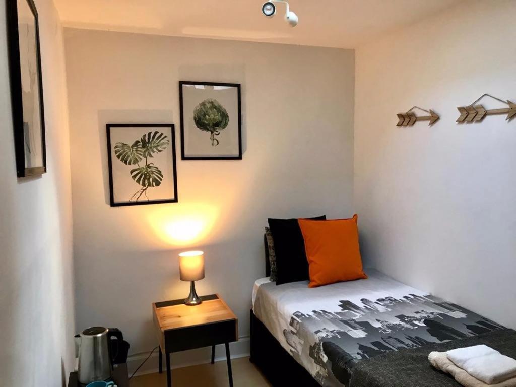 Kingsview Rooms Edinburgh Bagian luar foto