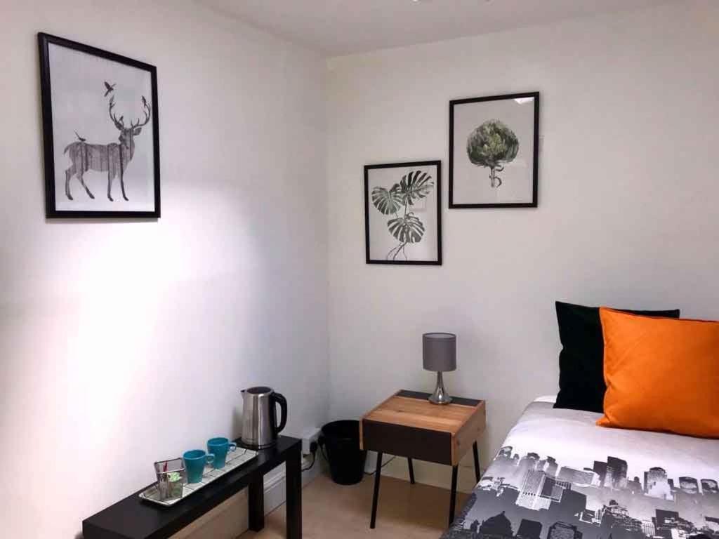 Kingsview Rooms Edinburgh Bagian luar foto