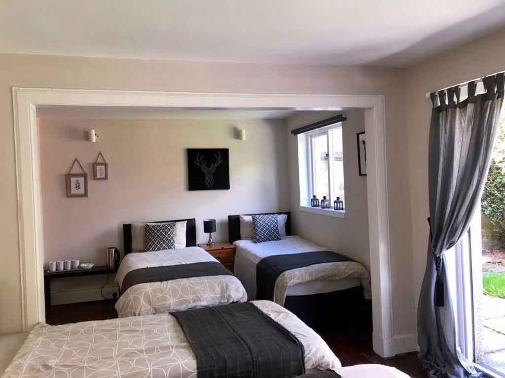 Kingsview Rooms Edinburgh Bagian luar foto